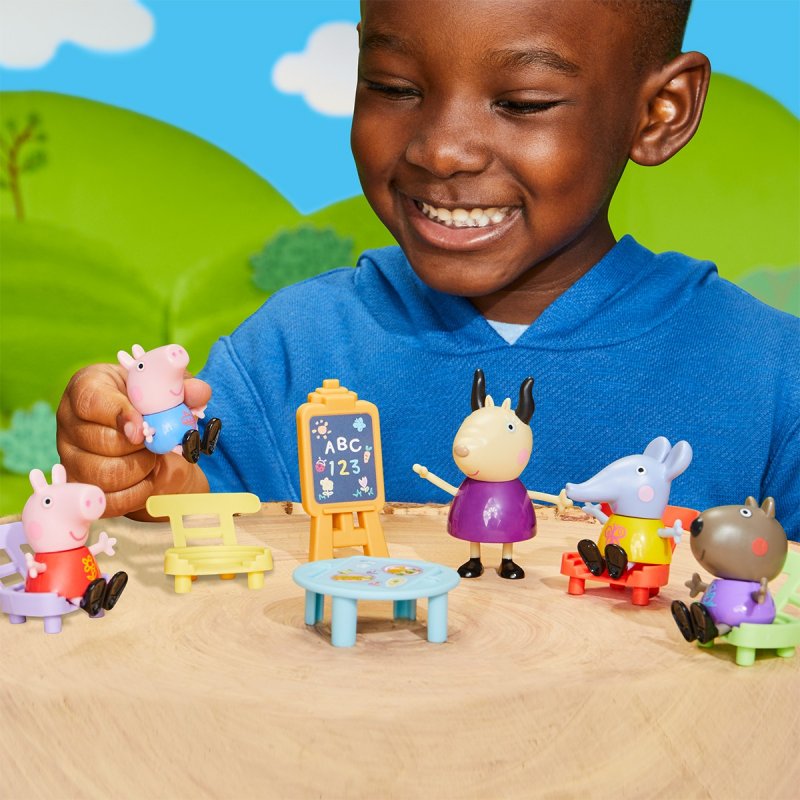 Ігровий набір Peppa Figurines - Клас Пеппи (F8868) купити в магазині “Пустун” Фото 8